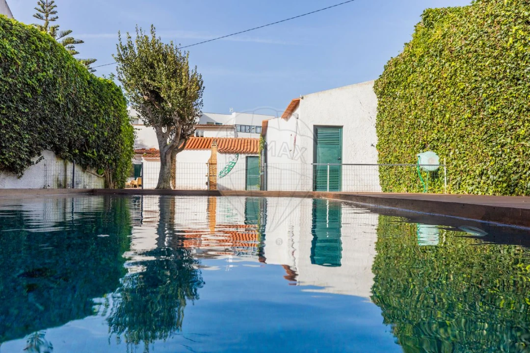 Moradia T6 para Arrendamento em Colares Foto 29