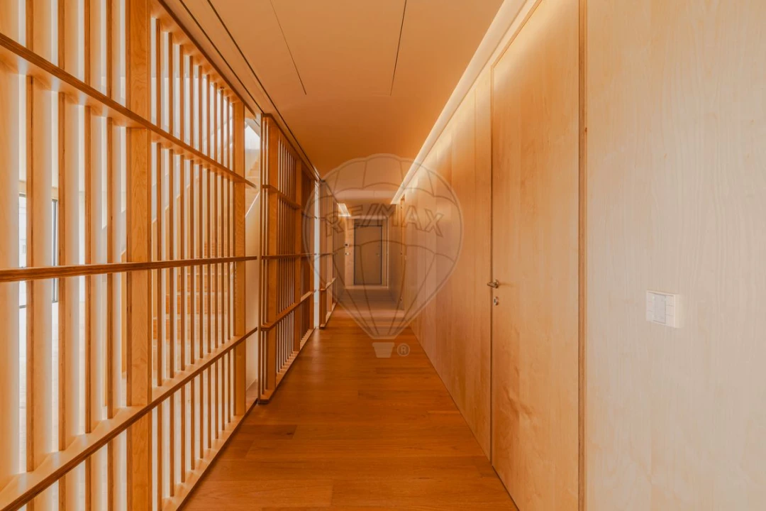 Apartamento T5 para Venda em Avenidas Novas Foto 20