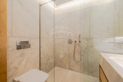 Apartamento T5 para Venda em Avenidas Novas