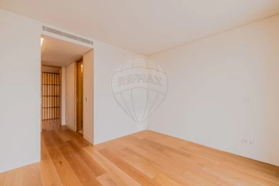 Apartamento T5 para Venda em Avenidas Novas