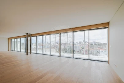 Apartamento T5 para Venda em Avenidas Novas