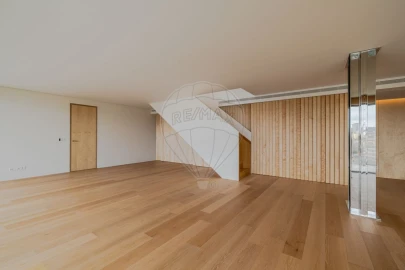 Apartamento T5 para Venda em Avenidas Novas