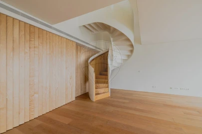 Apartamento T5 para Venda em Avenidas Novas