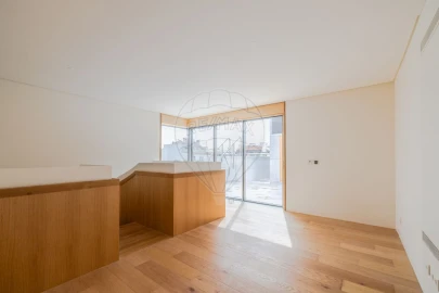 Apartamento T5 para Venda em Avenidas Novas