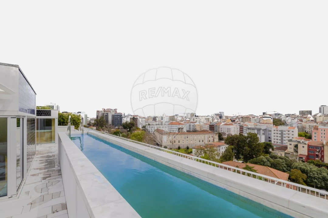 Apartamento T5 para Venda em Avenidas Novas Foto 3