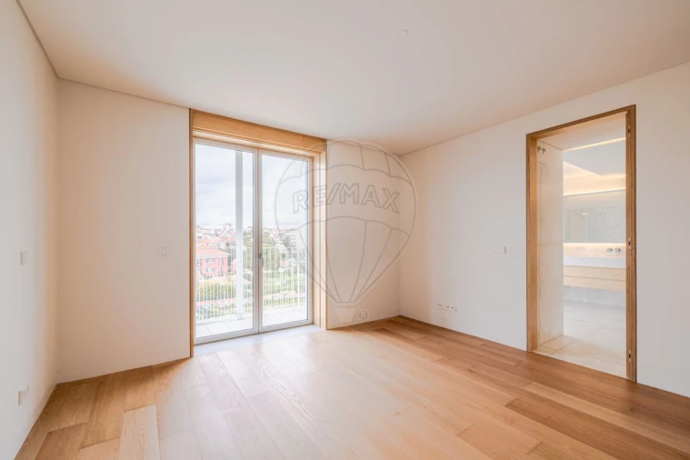 Apartamento T5 para Venda em Avenidas Novas Foto 22