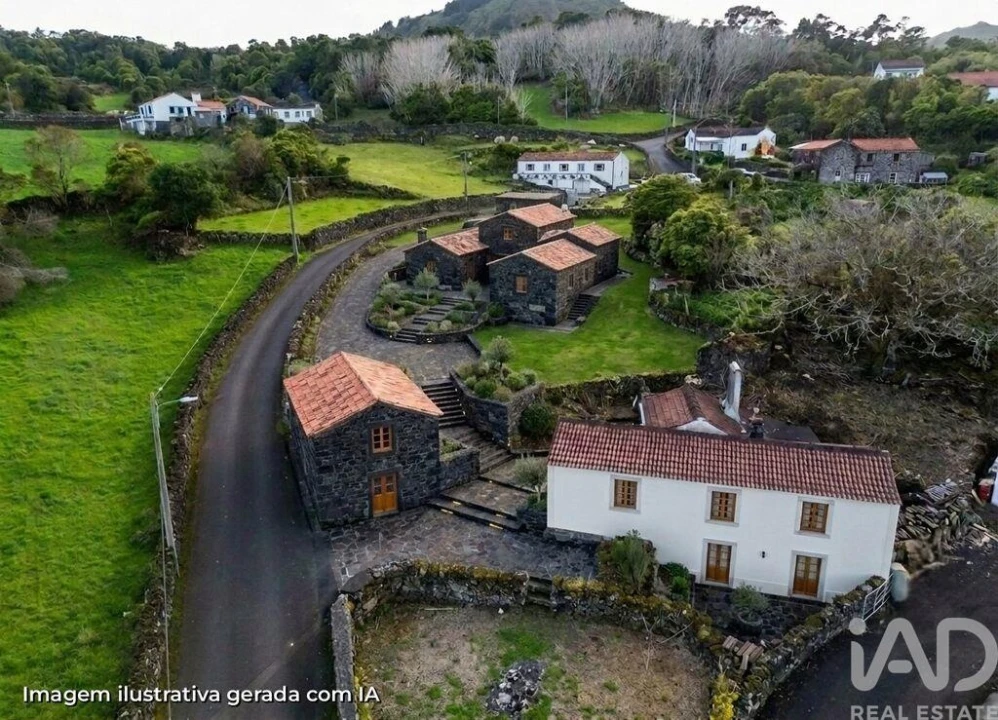 Moradia T2 para Venda em Piedade Foto 2