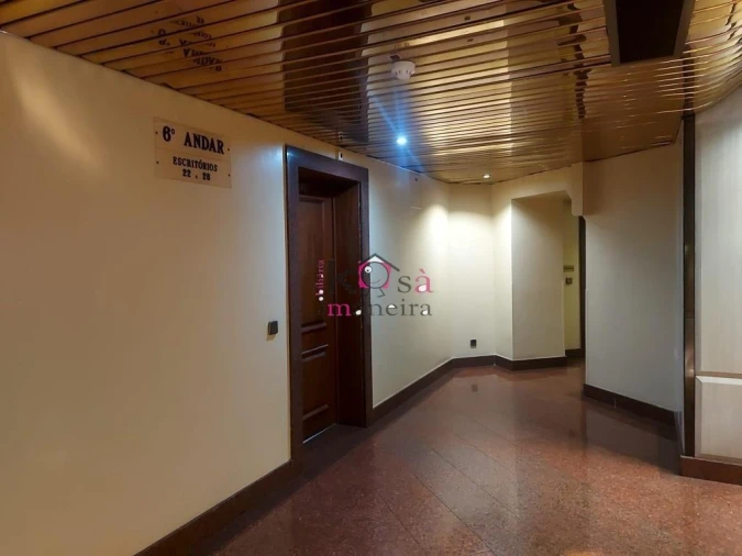 Escritório para Venda em Santa Maria Maior Foto 8