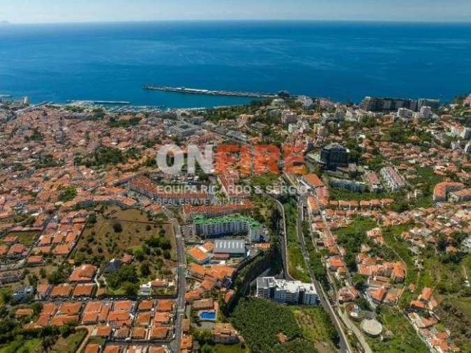 Apartamento T5 para Venda em Funchal (São Pedro) Foto 15