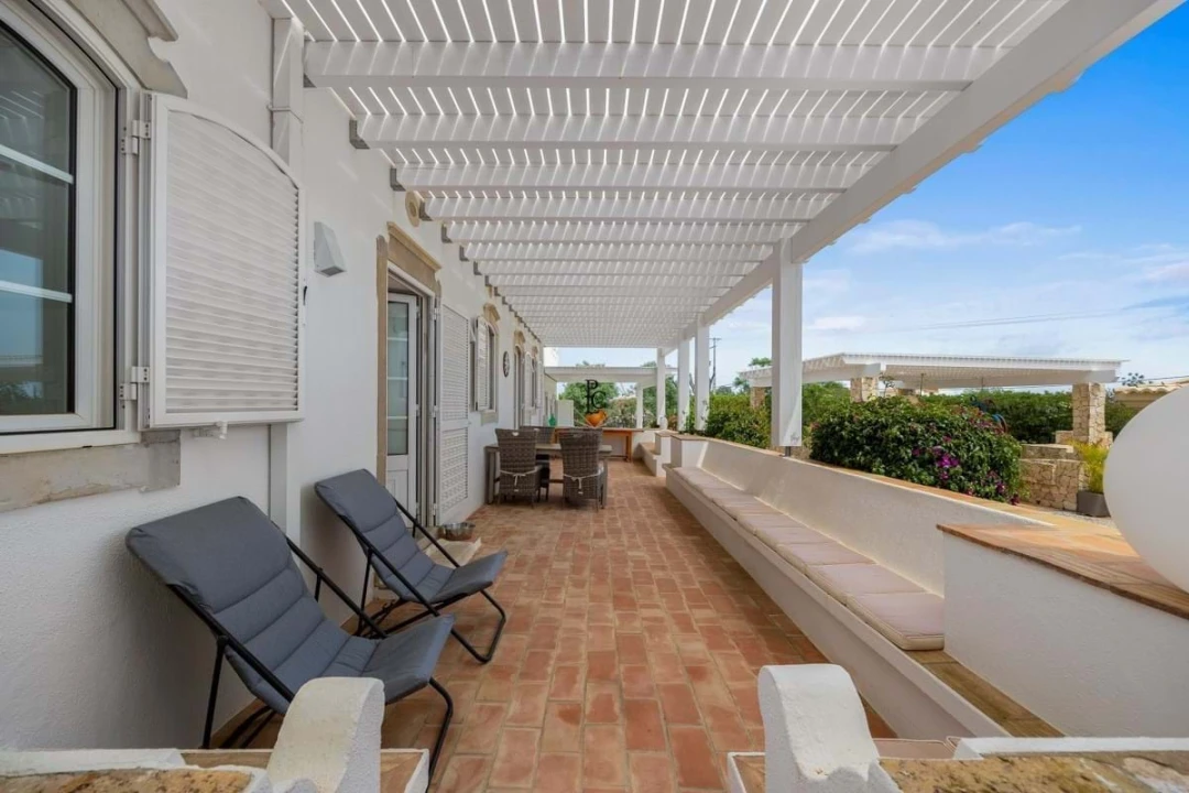 Moradia T7 para Venda em Santa Barbara de Nexe Foto 39