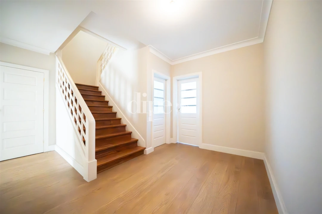 Moradia T4 para Venda em Oliveira, São Paio e São Sebastião Foto 10