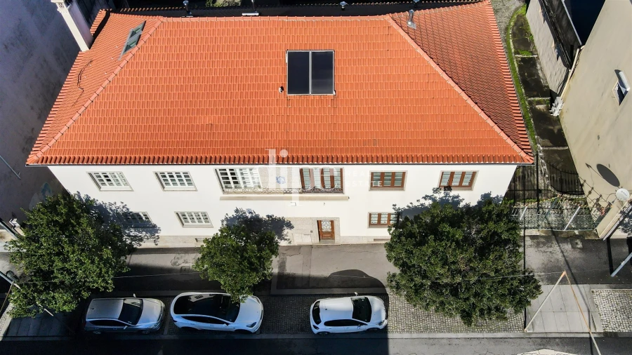 Moradia T4 para Venda em Oliveira, São Paio e São Sebastião Foto 2