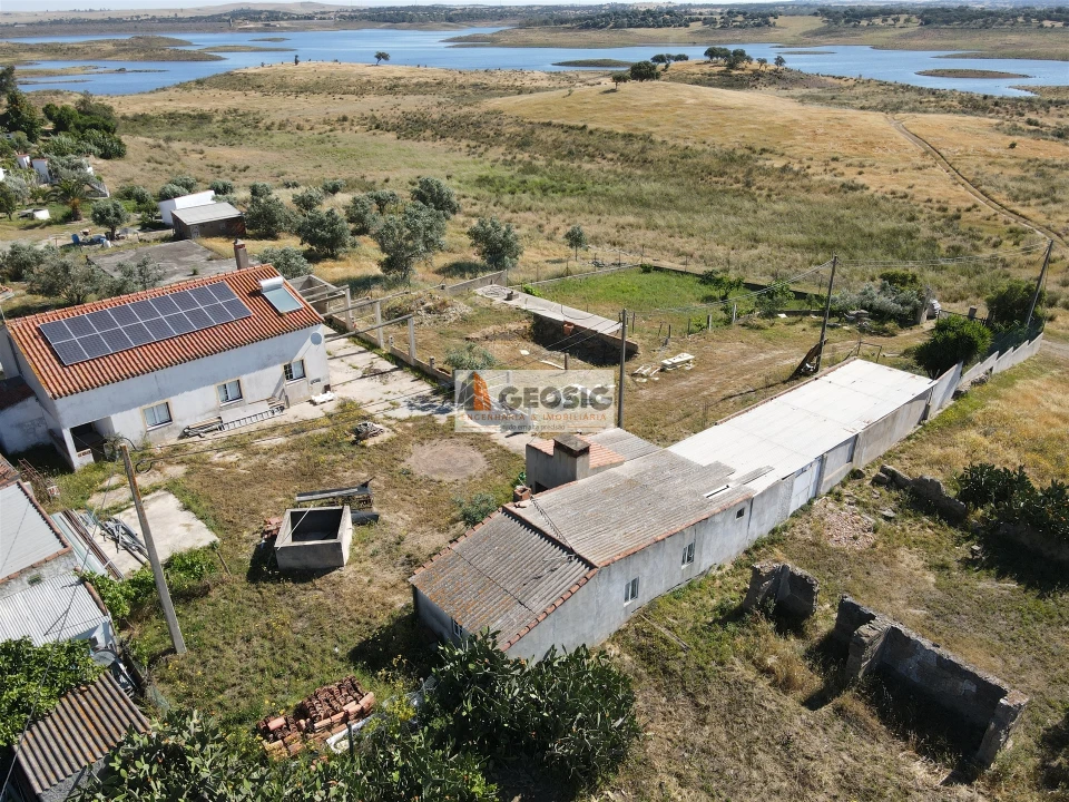 Moradia T5 para Venda em Ourique Foto 4