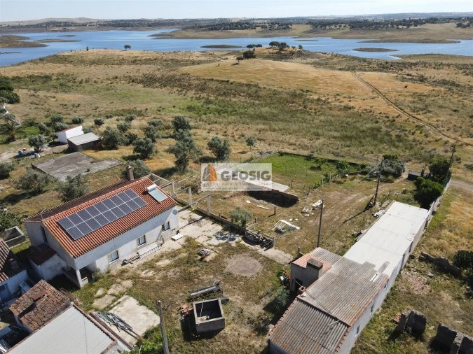 Moradia T5 para Venda em Ourique Foto 1