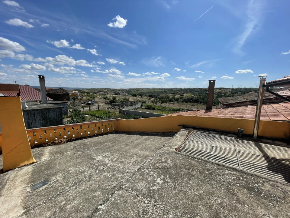 Moradia T6 para Venda em Urros Foto 35