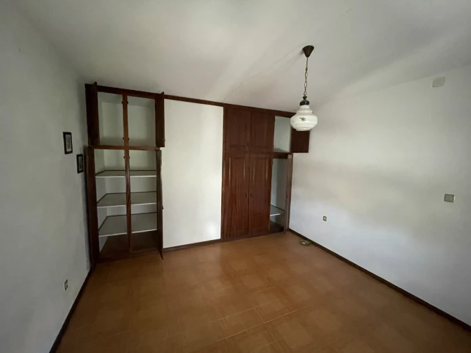 Moradia T6 para Venda em Urros Foto 22