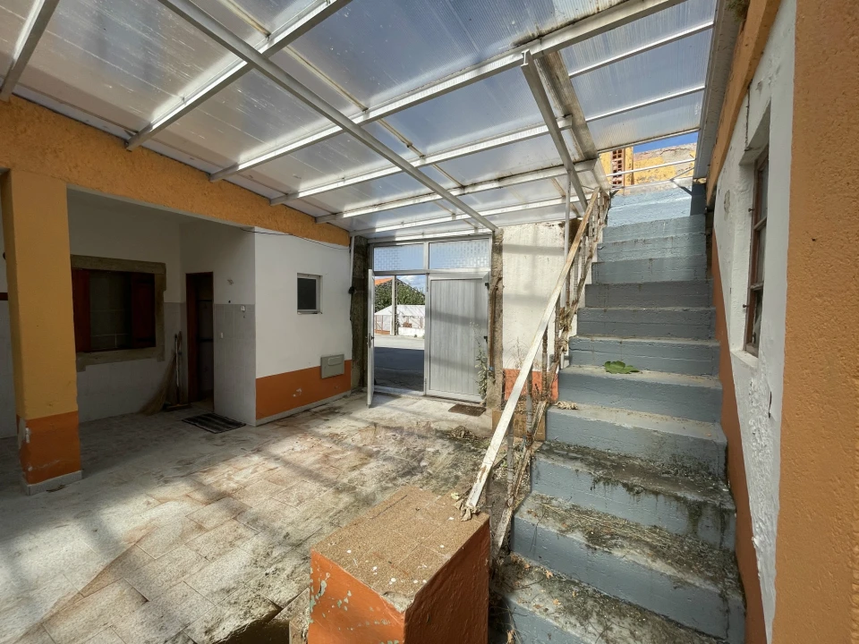 Moradia T6 para Venda em Urros Foto 45