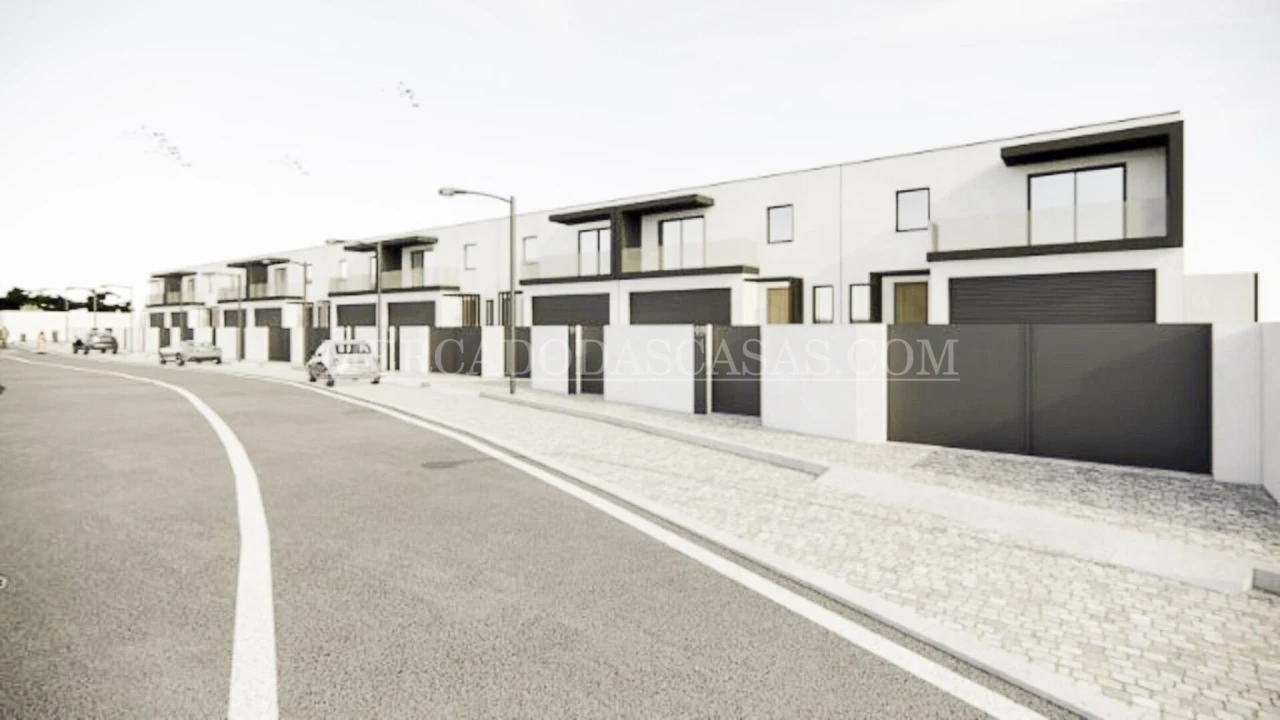 Moradia T3 para Venda em Santa Maria da Feira, Travanca, Sanfins e Espargo Foto 3