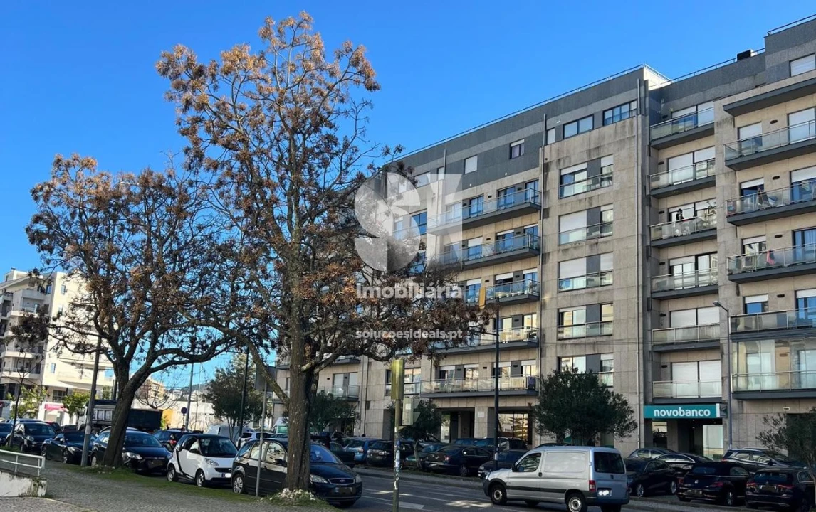 Negócio para Venda em Santo Antonio dos Olivais Foto 2