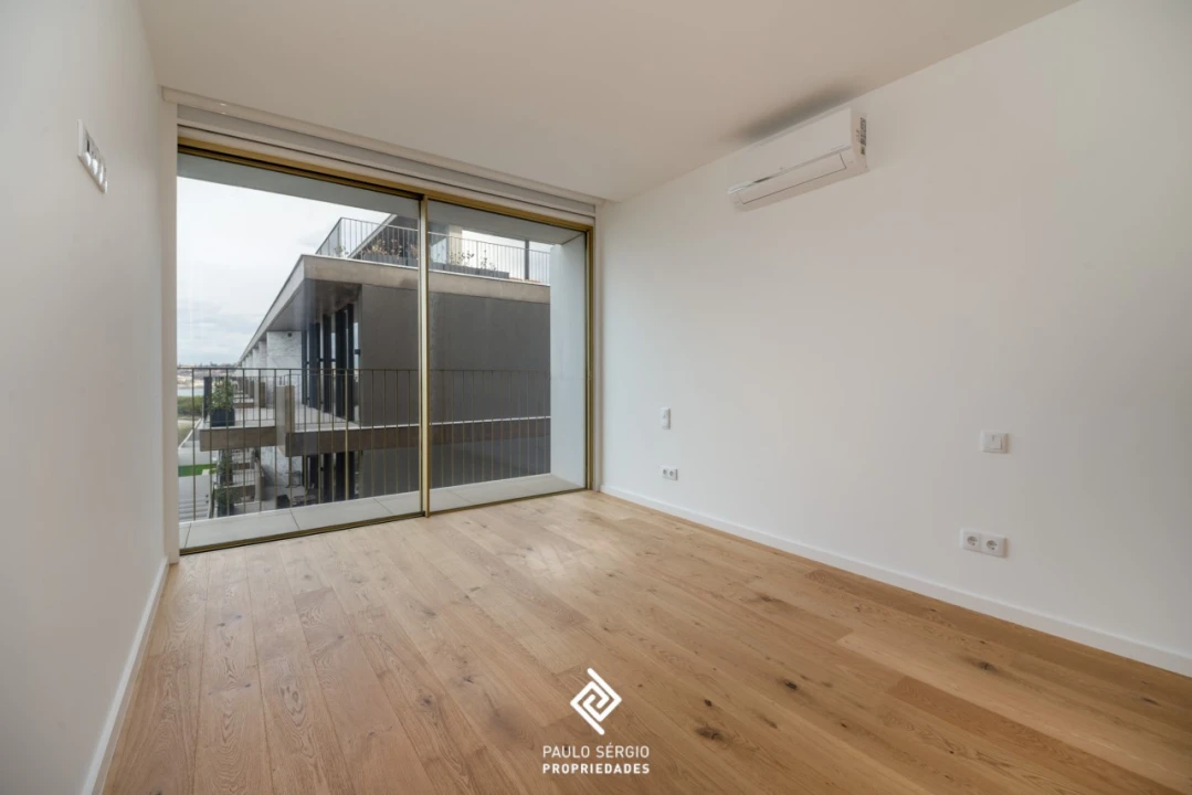 Apartamento T2 para Venda em Canidelo Foto 9