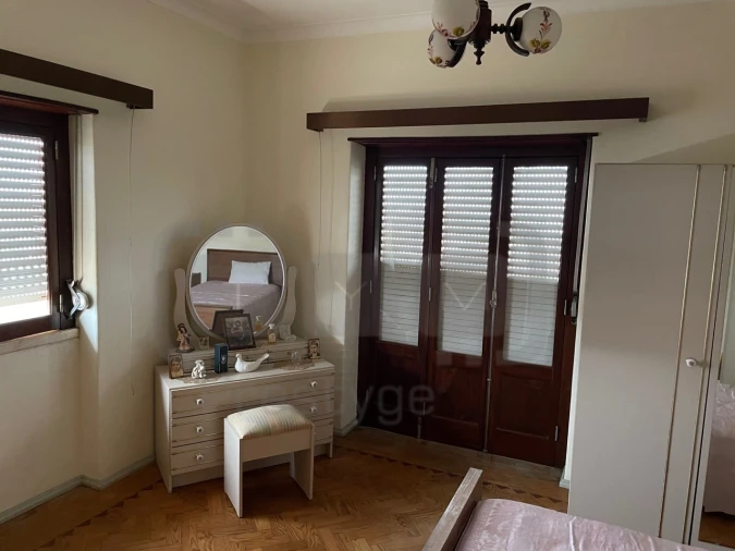 Moradia T4 para Venda em Casais e Alviobeira Foto 6