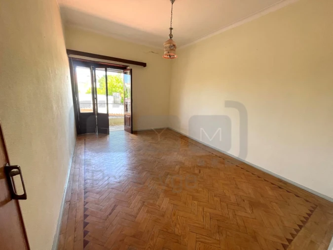 Moradia T4 para Venda em Casais e Alviobeira Foto 10