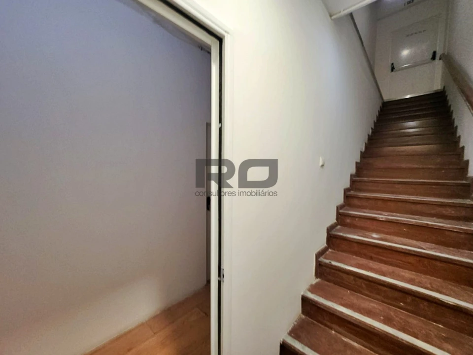 Loja para Venda em Lordelo do Ouro e Massarelos Foto 13