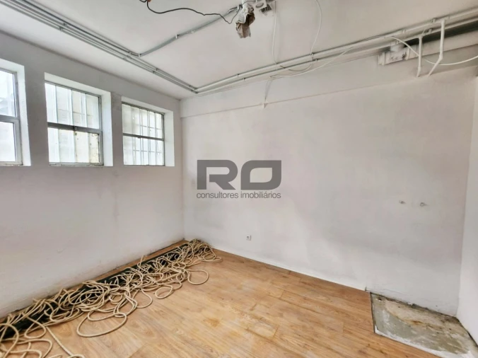 Loja para Venda em Lordelo do Ouro e Massarelos Foto 19