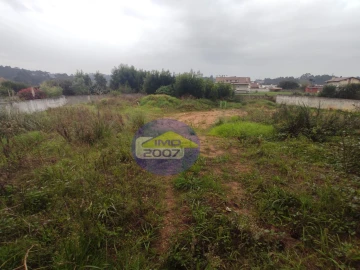Terreno para Venda em Anta e Guetim