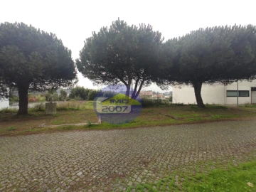 Terreno para Venda em Anta e Guetim