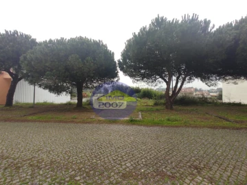 Terreno para Venda em Anta e Guetim