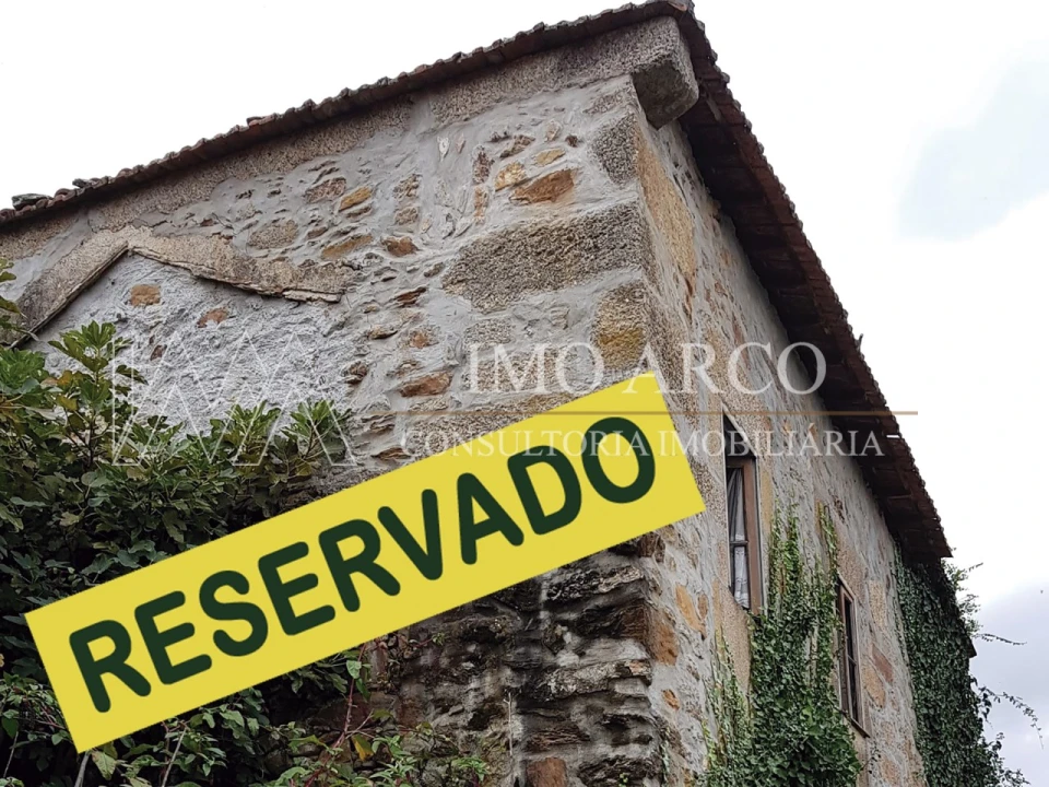 Moradia T3 para Venda em Arco de Baúlhe e Vila Nune Foto 1