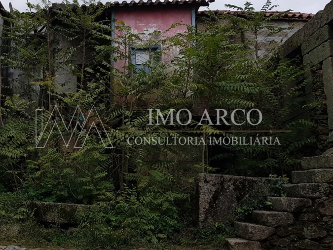 Moradia T3 para Venda em Arco de Baúlhe e Vila Nune Foto 7