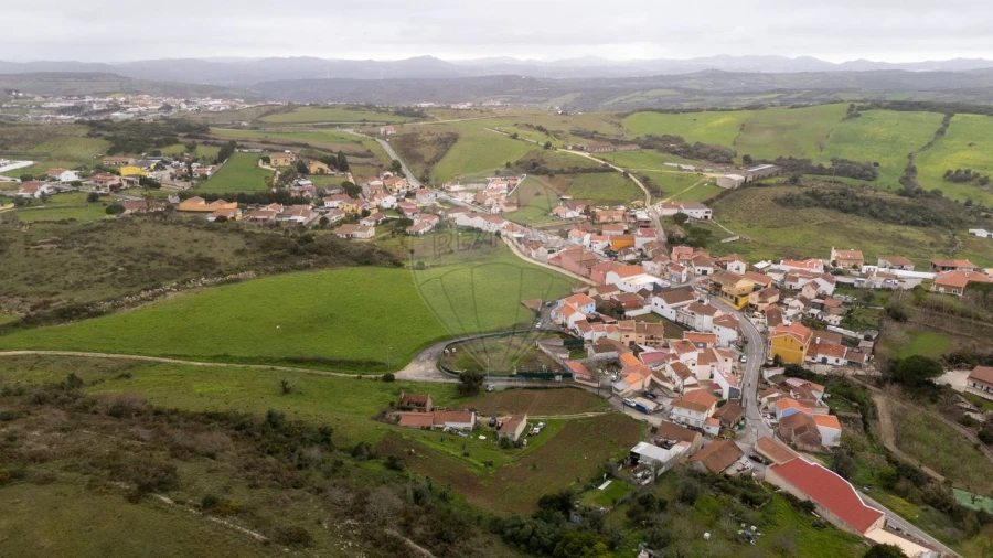 Moradia T2 para Venda em Arranho Foto 3