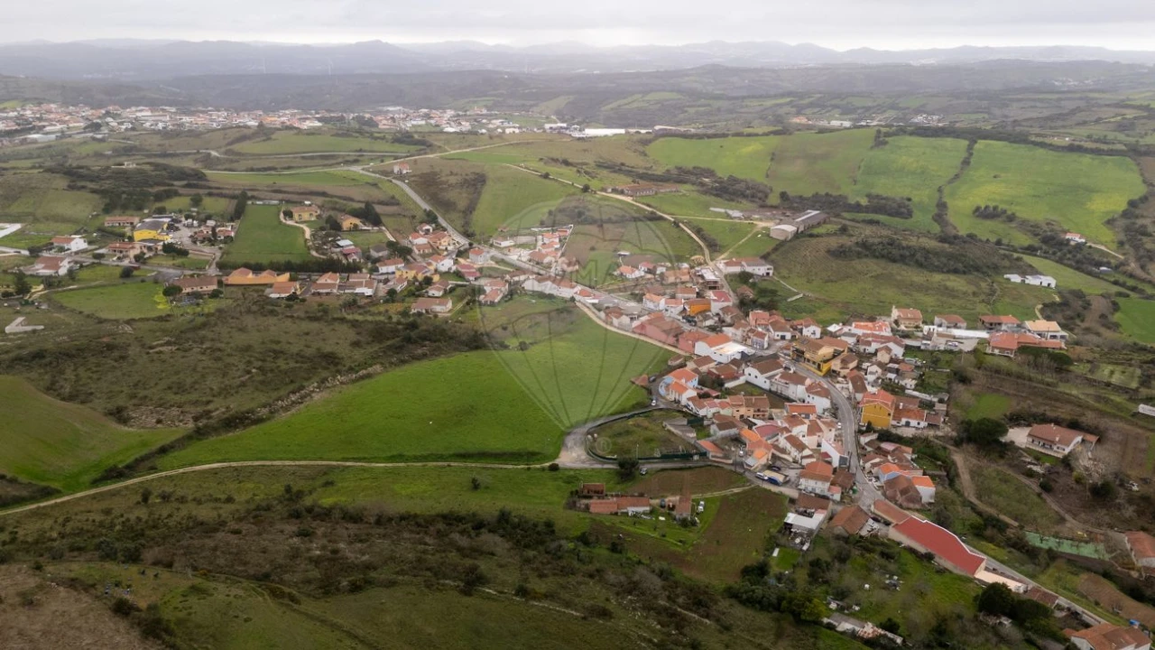 Moradia T2 para Venda em Arranho Foto 4