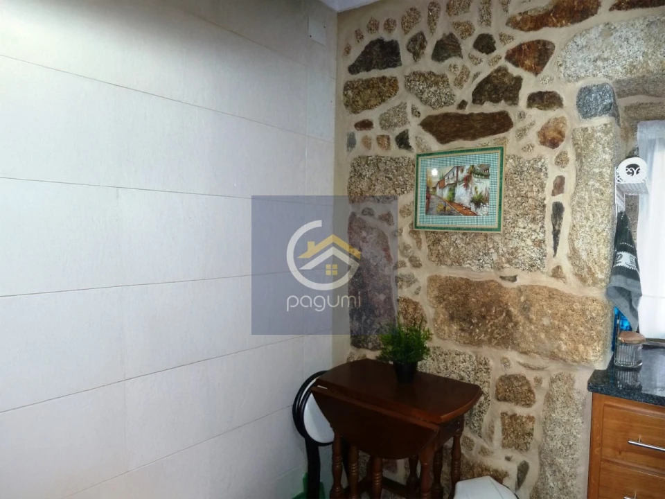 Moradia T6 para Venda em Arnoia Foto 7