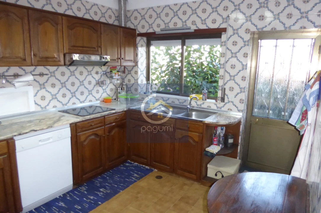 Moradia T6 para Venda em Arnoia Foto 17