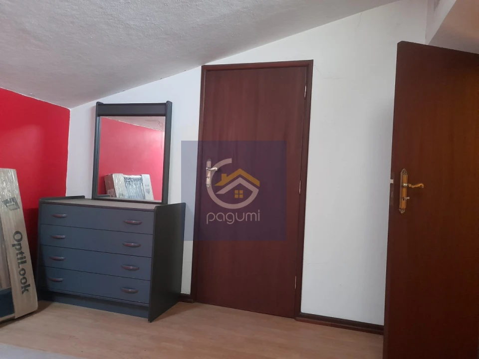 Moradia T6 para Venda em Arnoia Foto 19