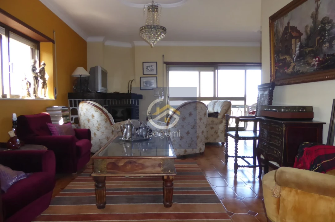 Moradia T6 para Venda em Arnoia Foto 57