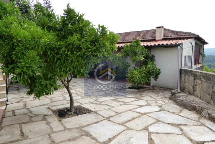 Moradia T6 para Venda em Arnoia Foto 25