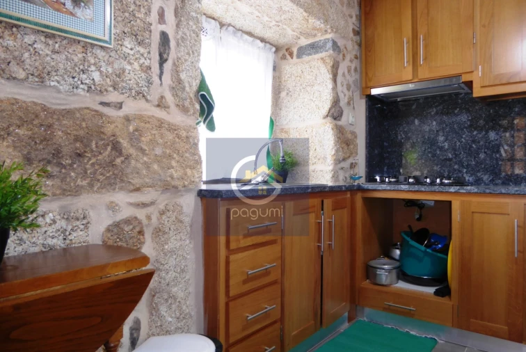 Moradia T6 para Venda em Arnoia Foto 34