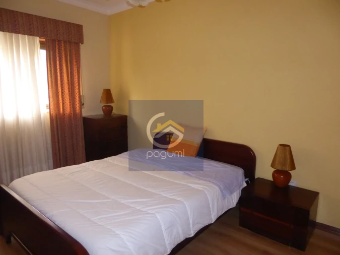 Moradia T6 para Venda em Arnoia Foto 48