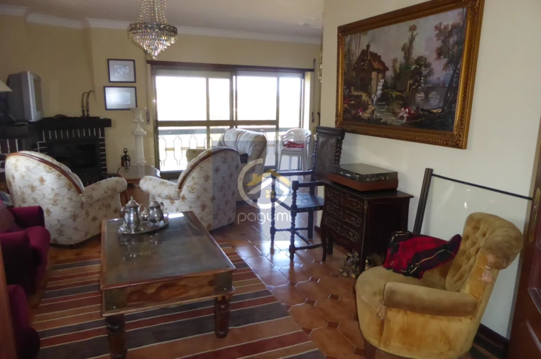 Moradia T6 para Venda em Arnoia Foto 55