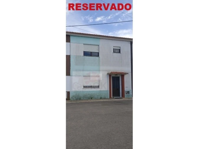 Moradia T3 para Venda em Gaeiras
