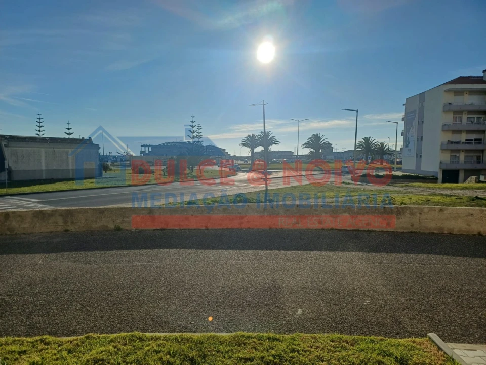 Loja para Venda em Peniche Foto 33