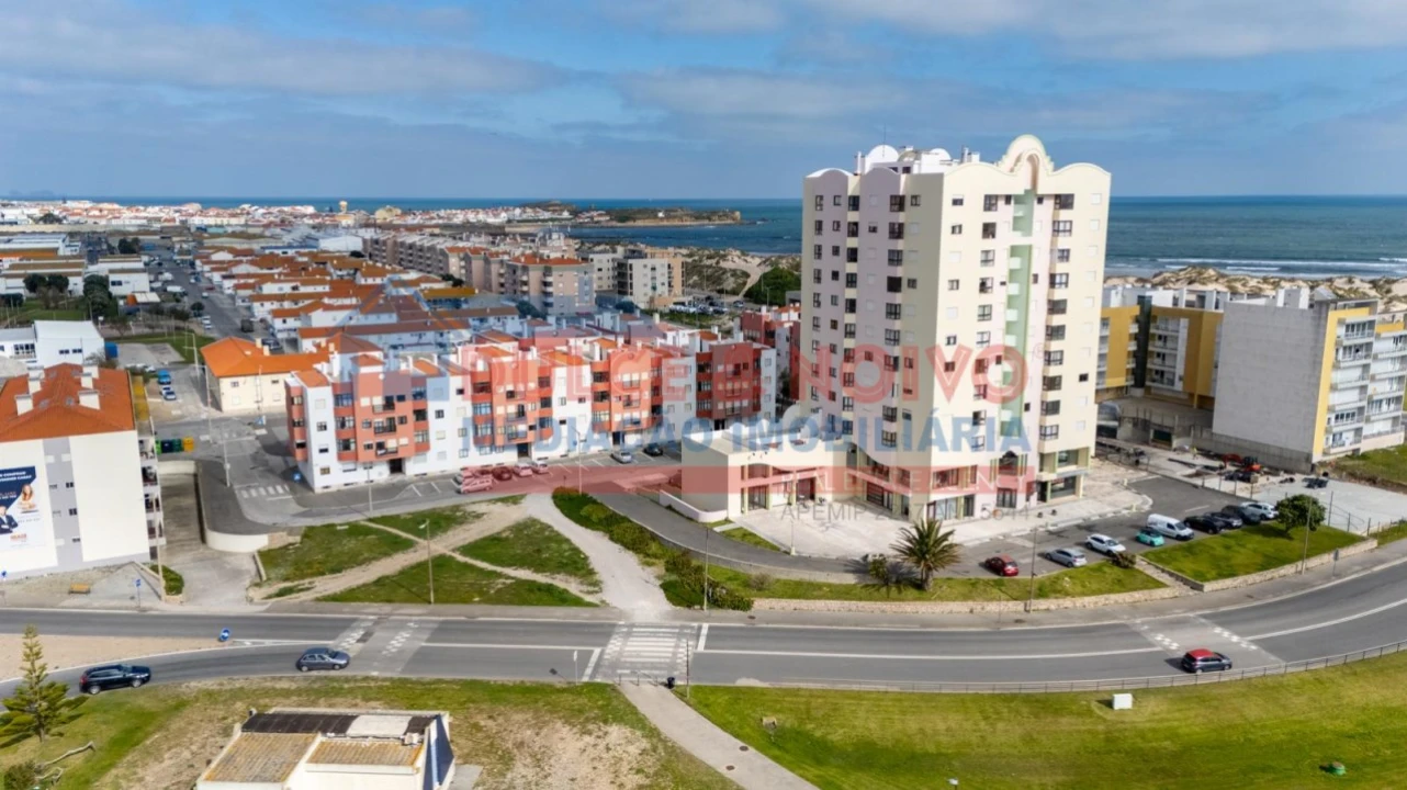 Loja para Venda em Peniche Foto 1