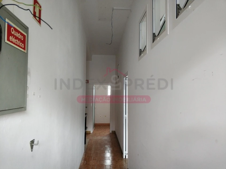 Loja para Venda em Arcos e Mogofores Foto 6