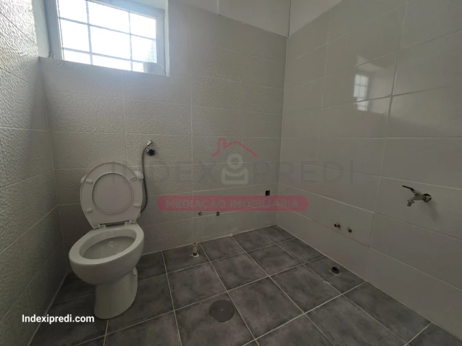 Loja para Venda em Arcos e Mogofores Foto 7