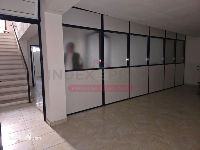 Loja para Venda em Arcos e Mogofores Foto 12