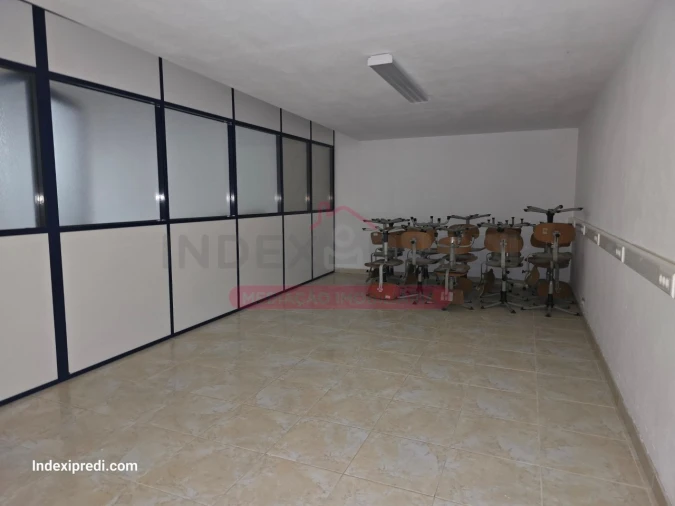 Loja para Venda em Arcos e Mogofores Foto 14